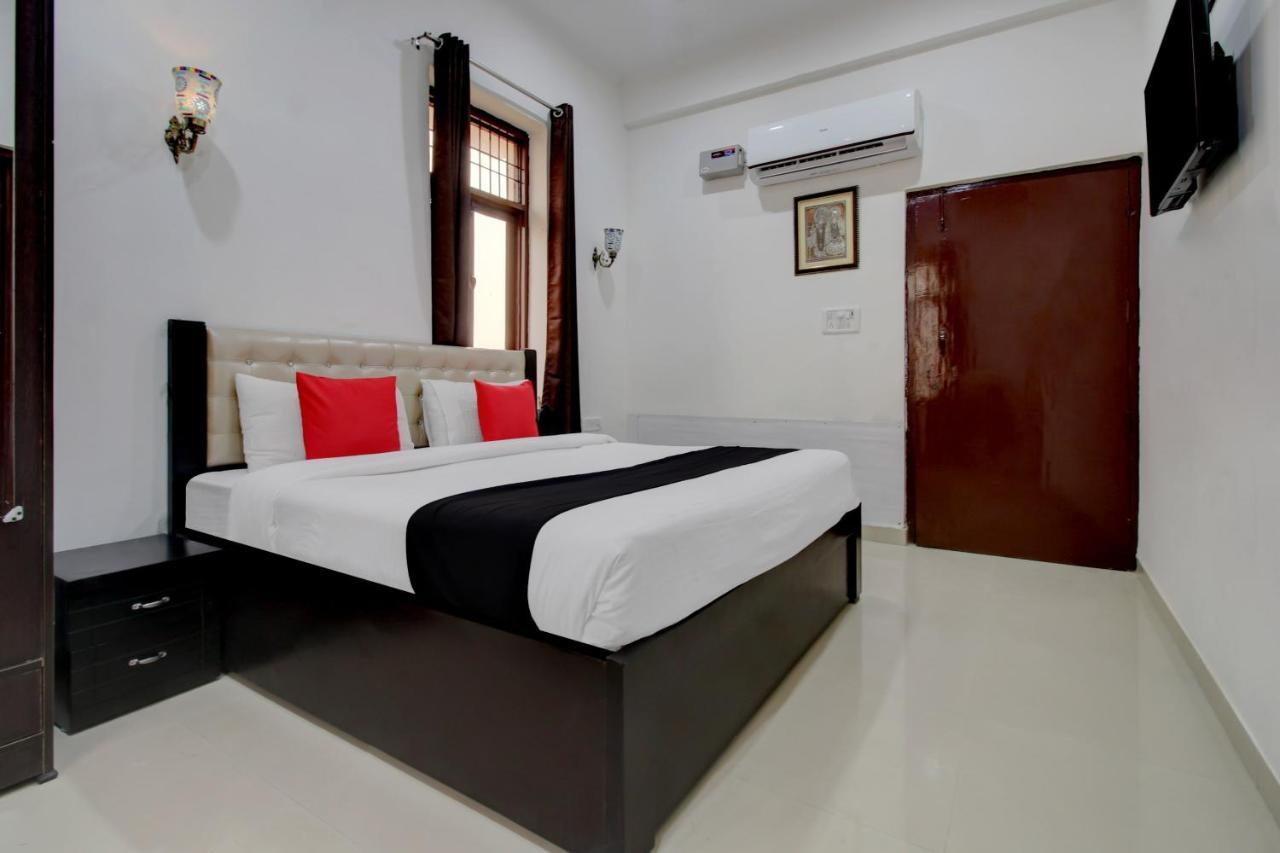 Elegance Resort Mathura Exteriör bild