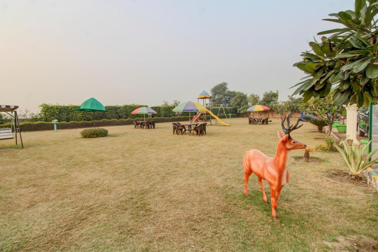 Elegance Resort Mathura Exteriör bild