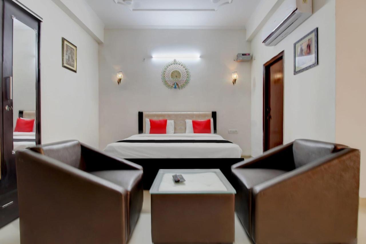 Elegance Resort Mathura Exteriör bild